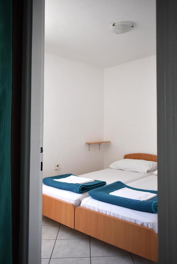 Hostel Amfora Fažana Екстериор снимка