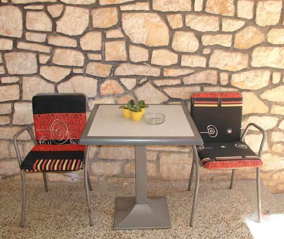 Hostel Amfora Fažana Екстериор снимка